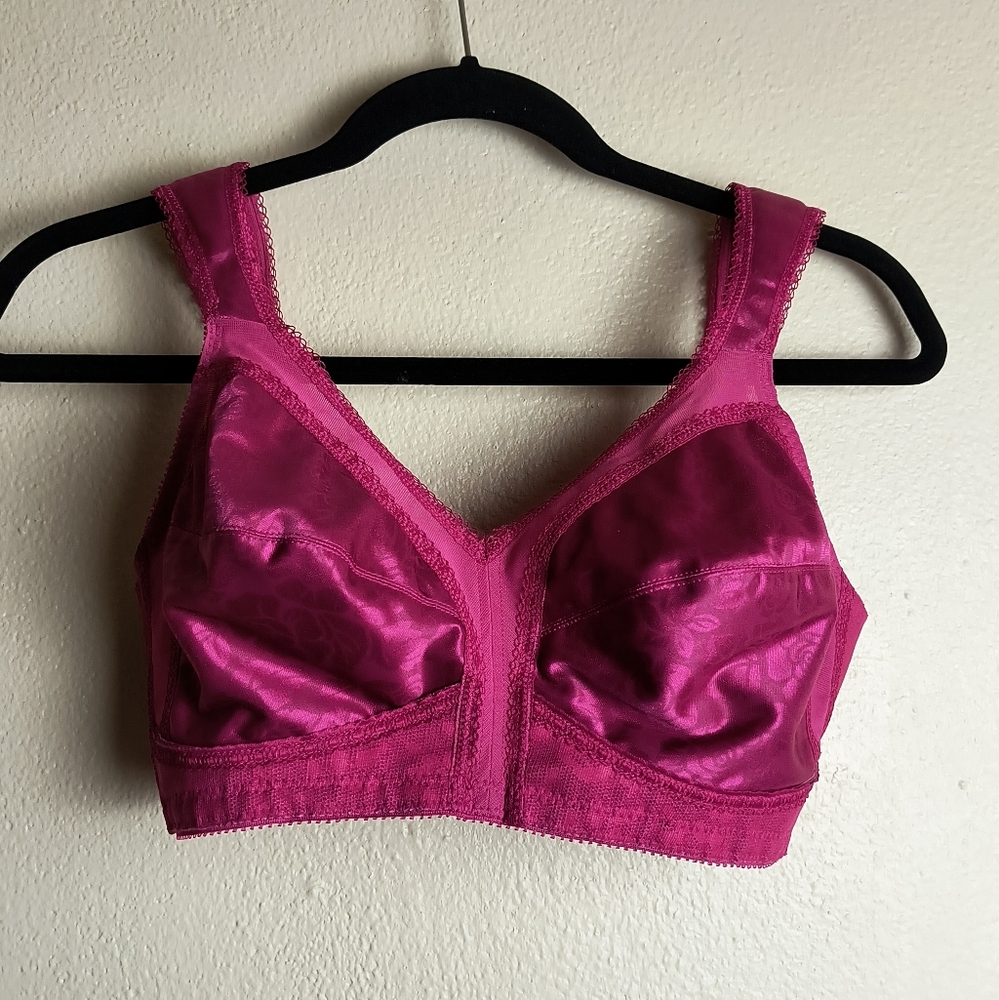 Playtex Basic Signature Berry Satin Bra Full Coverage Wirefree Size 36C Aj Strap